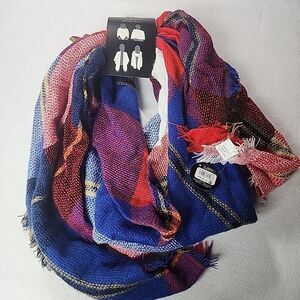 LuLu NYC Blanket Scarf Plaid Multicolor Red Blue Fringe Soft Outdoor Winter Fall